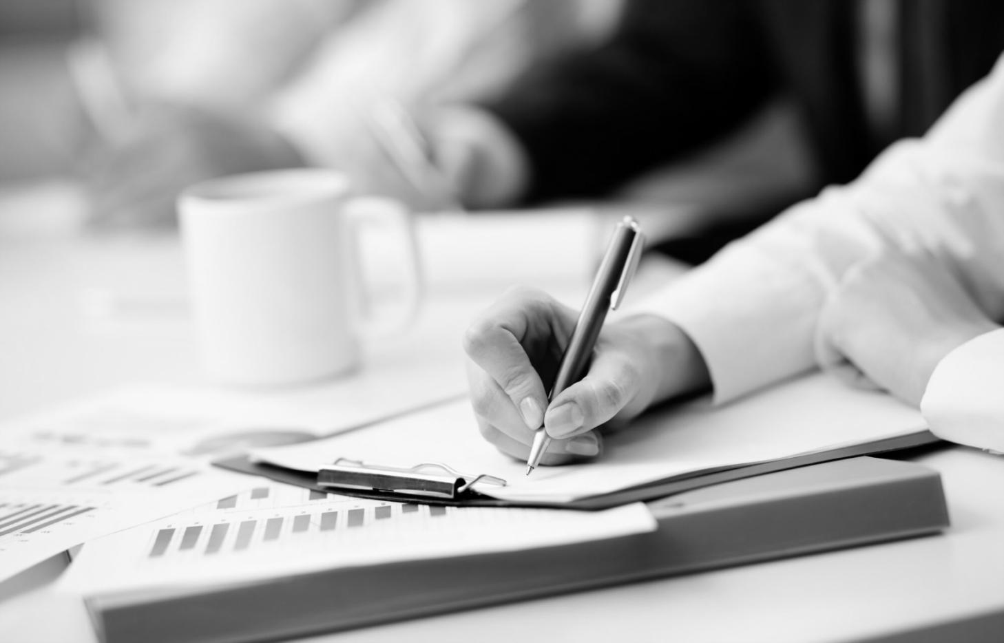Finanzanalyse Arbeitsplatz